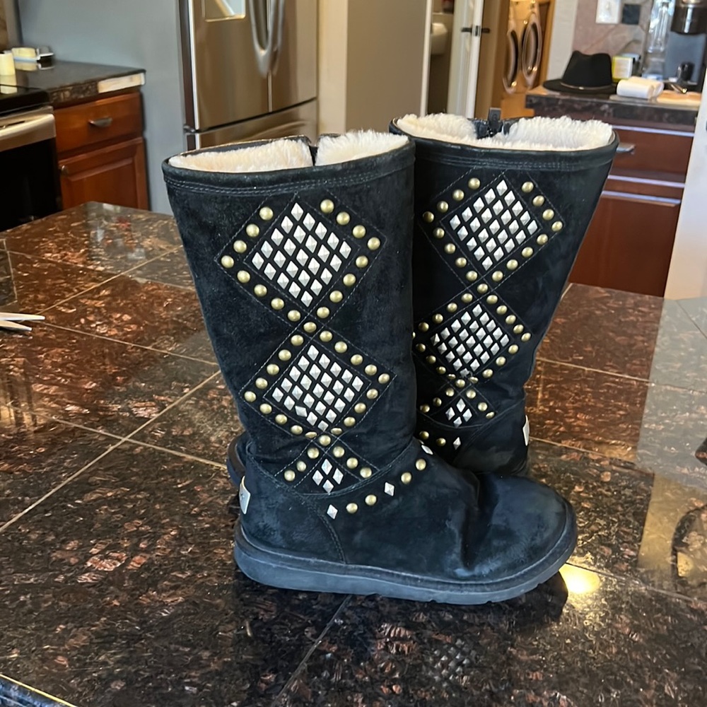 UGG Classic Genuine Shearling Lined Tall Boot (women)
